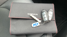 Nissan Qashqai 1.3 DiG-T Tekna 5dr Petrol Hatchback